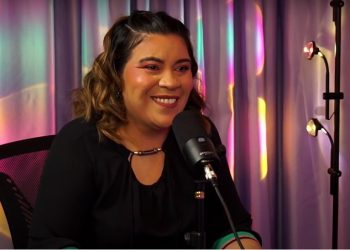 A empreendedora Kézia Macedo fala sobre sua trajetória e mudança de carreira no podcast do estúdio inspiração