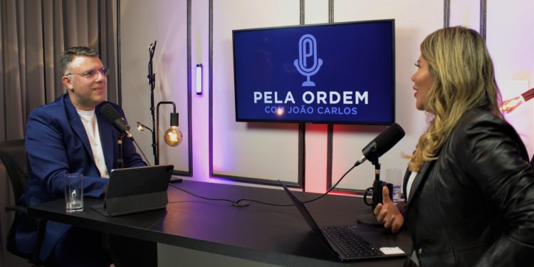 Hélida Tavares - João Carlos - Pela Ordem